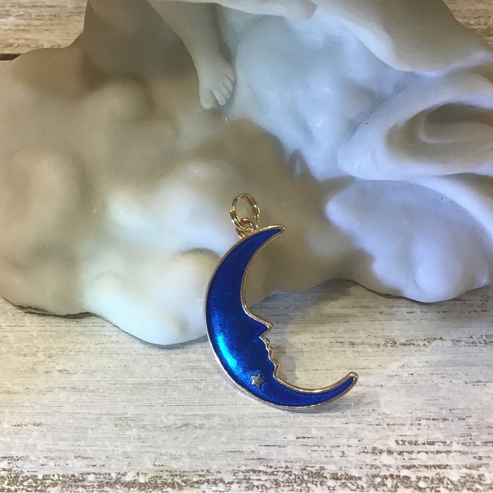 Moon Pendant